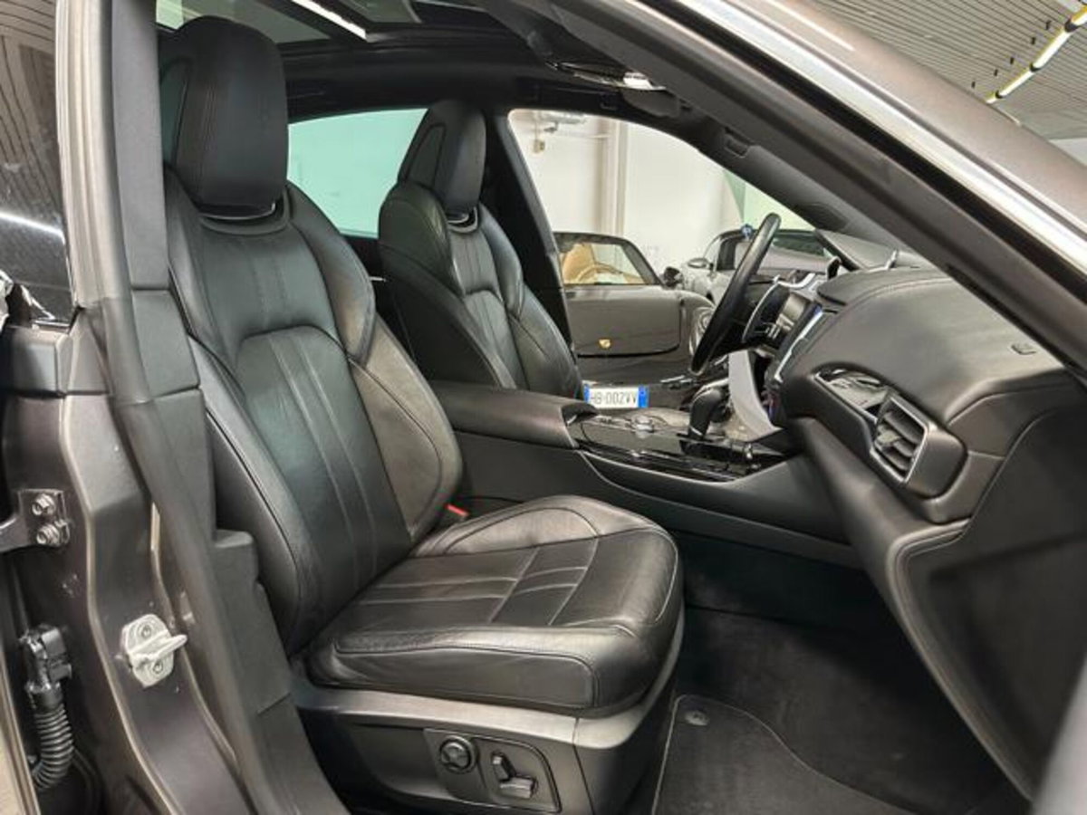 Maserati Levante Levante V6 Diesel 275 CV AWD (10)