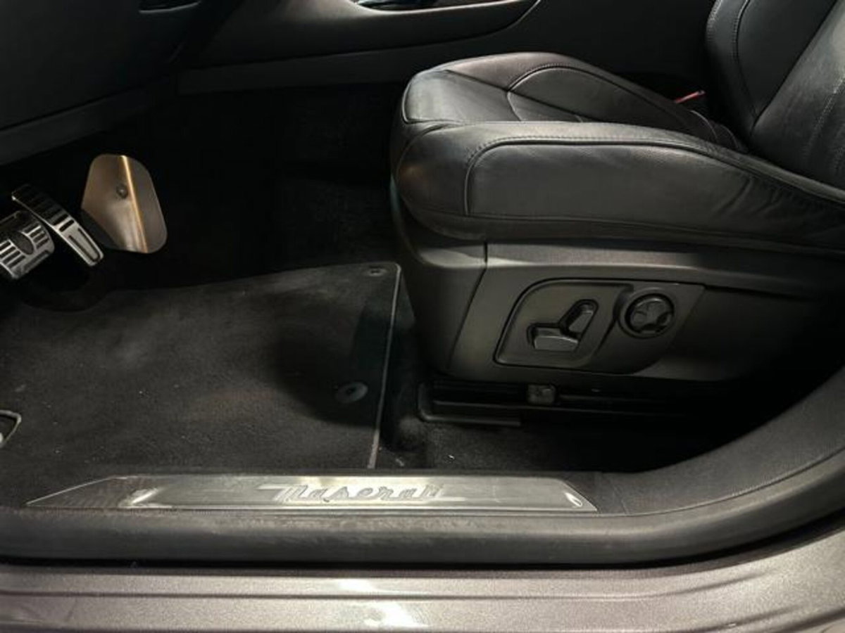 Maserati Levante Levante V6 Diesel 275 CV AWD (20)