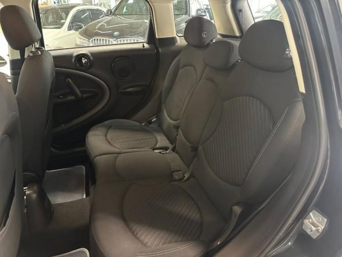 MINI Mini Countryman 2.0 Cooper SD Countryman (12)