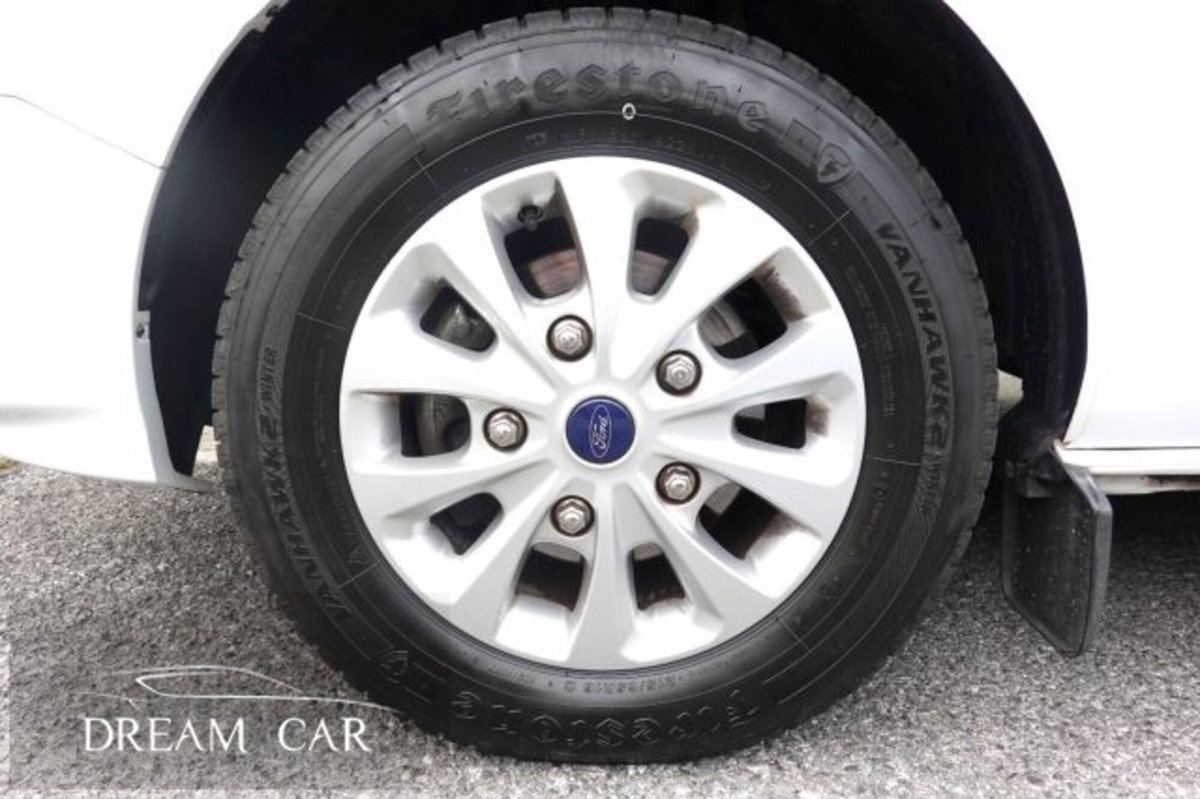 Ford Tourneo Custom 320 2.0 TDCi 130CV MHEV PC Trend (12)