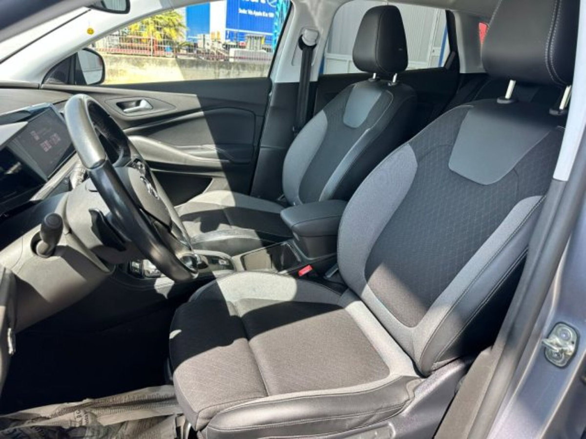 Opel Grandland 1.5 diesel Ecotec aut. Business Elegance (10)