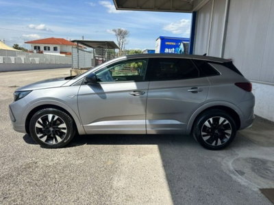 Opel Grandland 1.5 diesel Ecotec aut. Business Elegance (4)