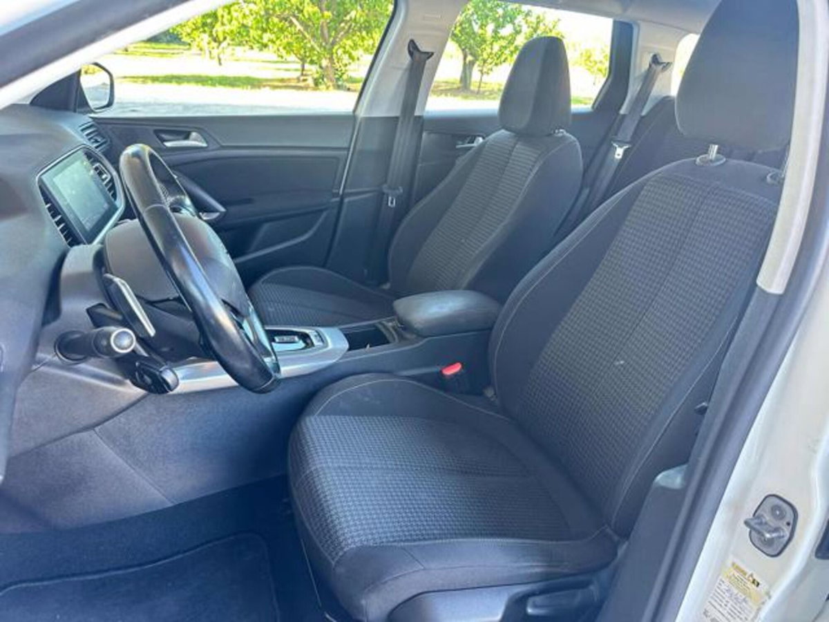 Peugeot 308 SW BlueHDi 130 S&S EAT8 Active Business (10)