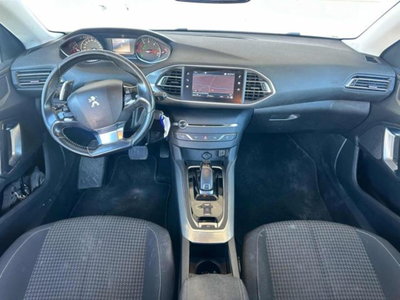 Peugeot 308 SW BlueHDi 130 S&S EAT8 Active Business (16)