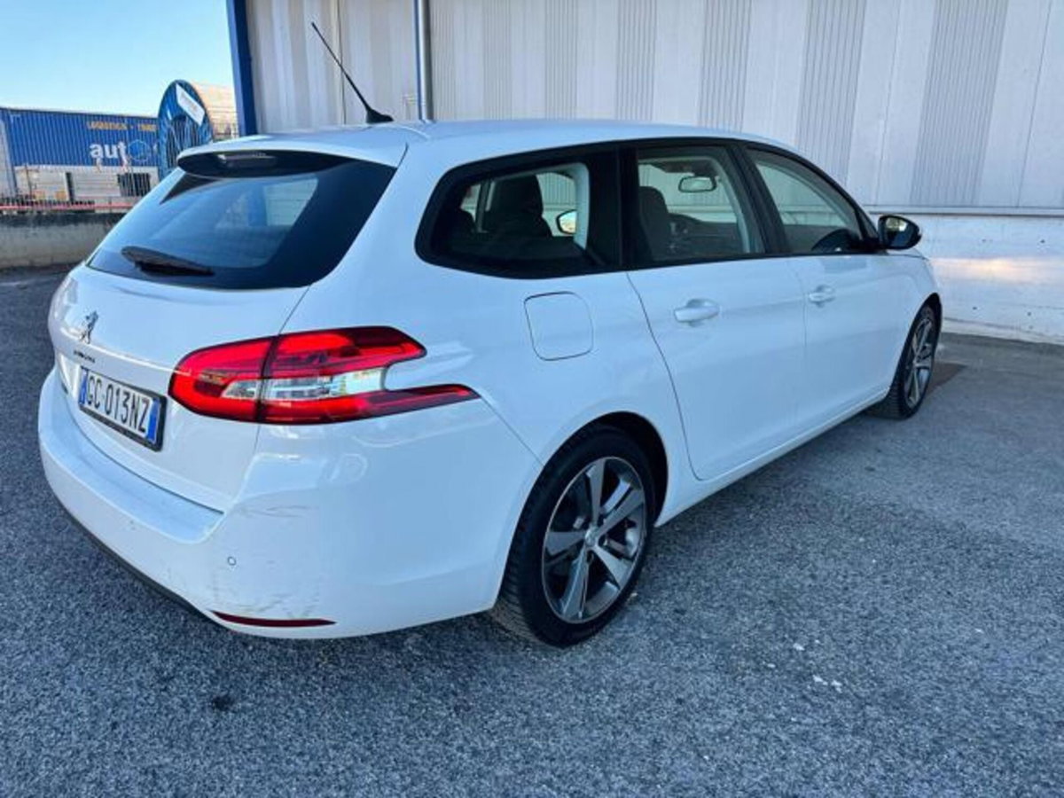 Peugeot 308 SW BlueHDi 130 S&S EAT8 Active Business (7)