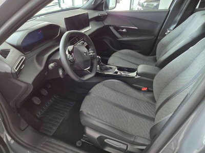 Peugeot 2008 PureTech 100 S&S Allure (11)