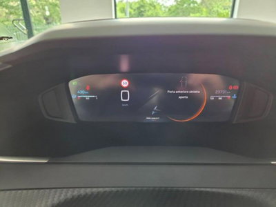 Peugeot 2008 PureTech 100 S&S Allure (2)