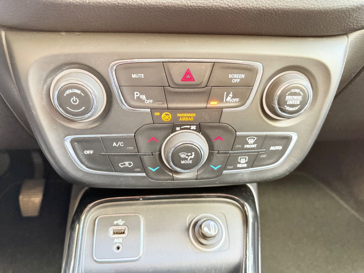 Jeep Compass 1.6 Multijet II 2WD Limited (13)
