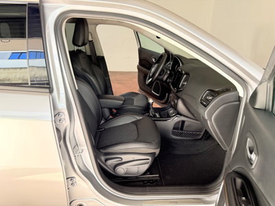 Jeep Compass 1.6 Multijet II 2WD Limited (19)