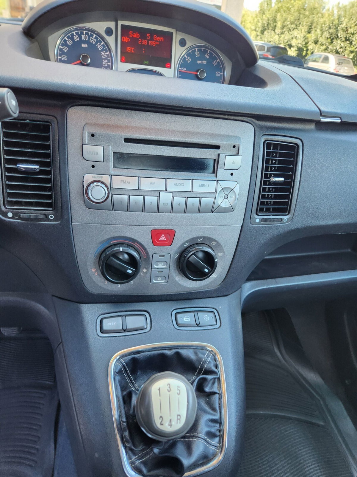 Lancia Musa 1.3 Multijet 16V 70 CV Argento (18)