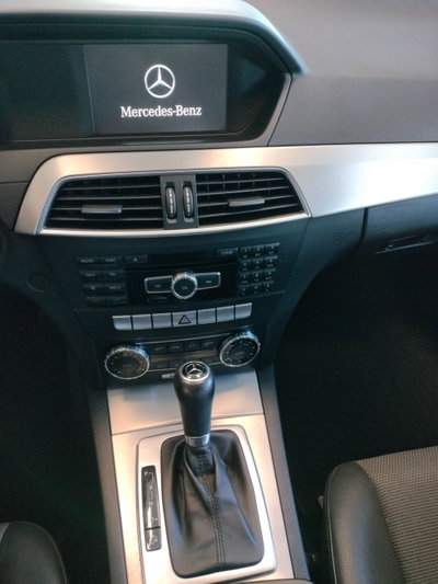 Mercedes-Benz Classe C Station Wagon 200 BlueEFFICIENCY Avantgarde (10)