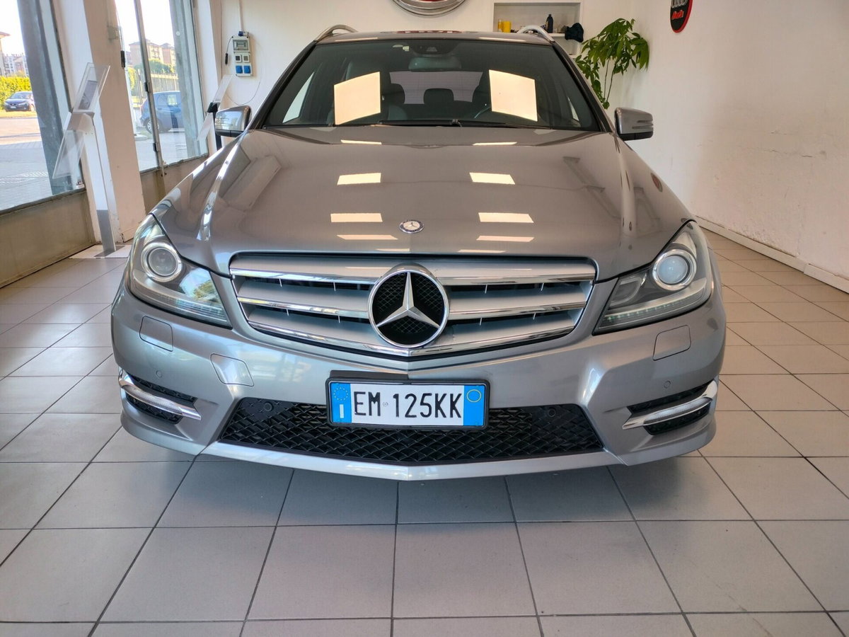 Mercedes-Benz Classe C Station Wagon 200 BlueEFFICIENCY Avantgarde (2)