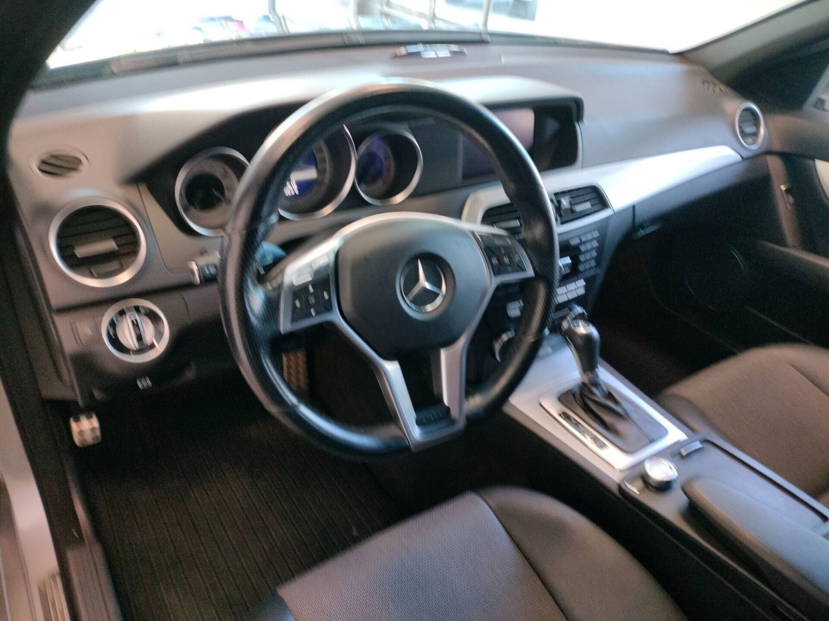 Mercedes-Benz Classe C Station Wagon 200 BlueEFFICIENCY Avantgarde (8)
