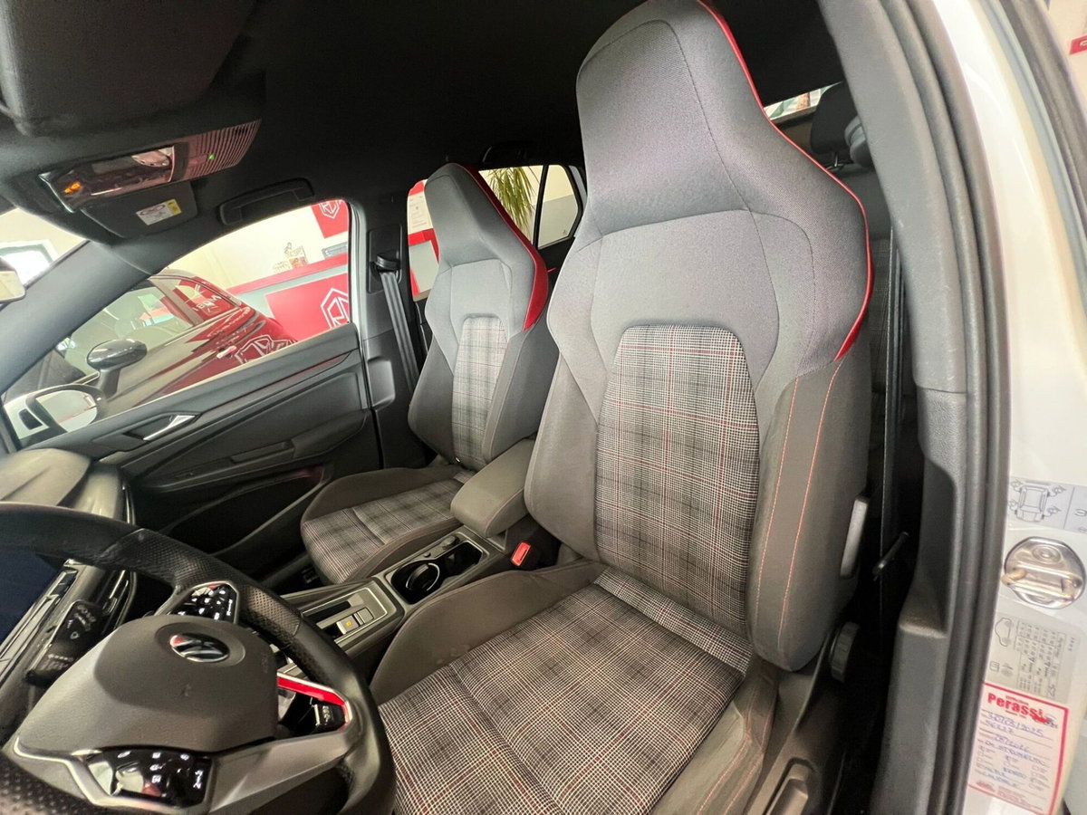 Volkswagen Golf GTI 2.0 TSI TCR DSG 5p. BlueMotion Technology (13)