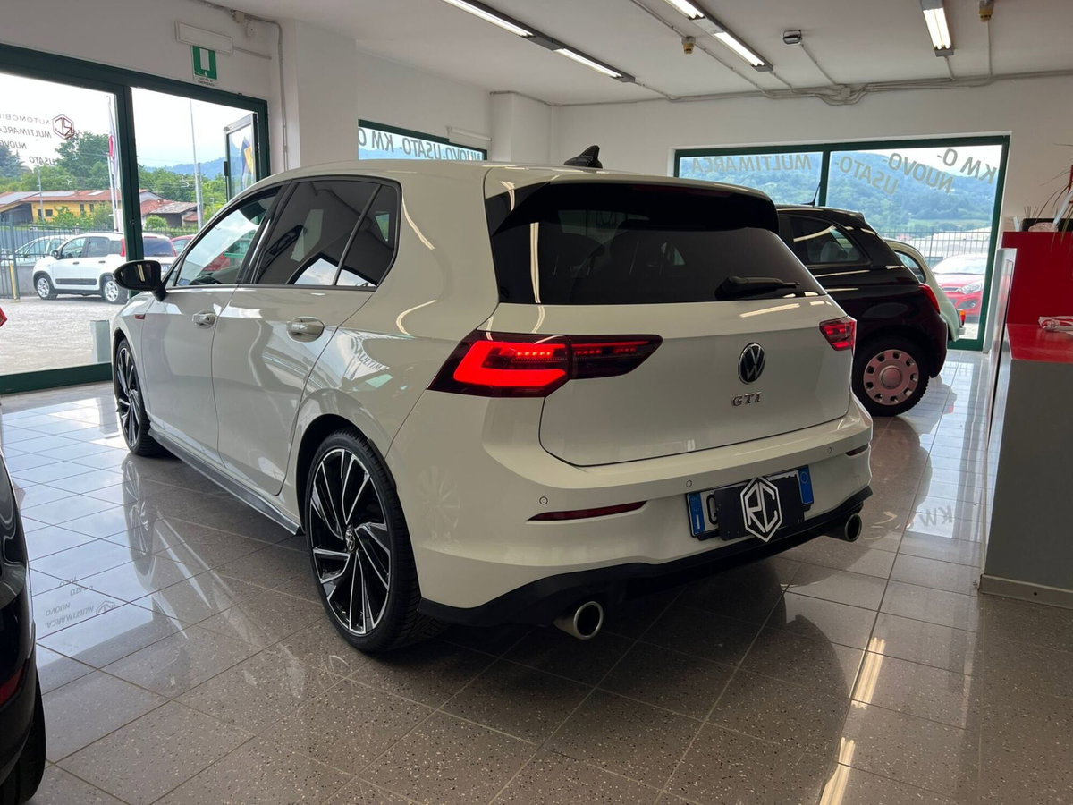 Volkswagen Golf GTI 2.0 TSI TCR DSG 5p. BlueMotion Technology (5)
