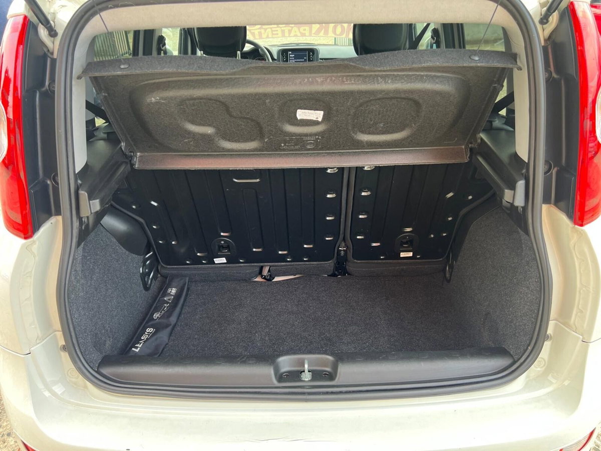 Fiat Panda 1.0 FireFly S&S Hybrid City Cross (15)