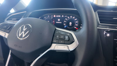 Volkswagen Tiguan 2.0 TDI 150 CV SCR DSG 4MOTION Elegance (13)