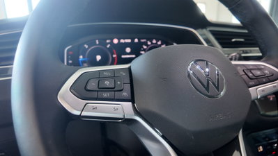 Volkswagen Tiguan 2.0 TDI 150 CV SCR DSG 4MOTION Elegance (14)