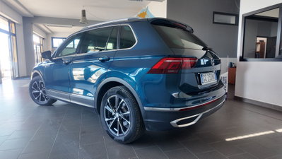 Volkswagen Tiguan 2.0 TDI 150 CV SCR DSG 4MOTION Elegance (4)