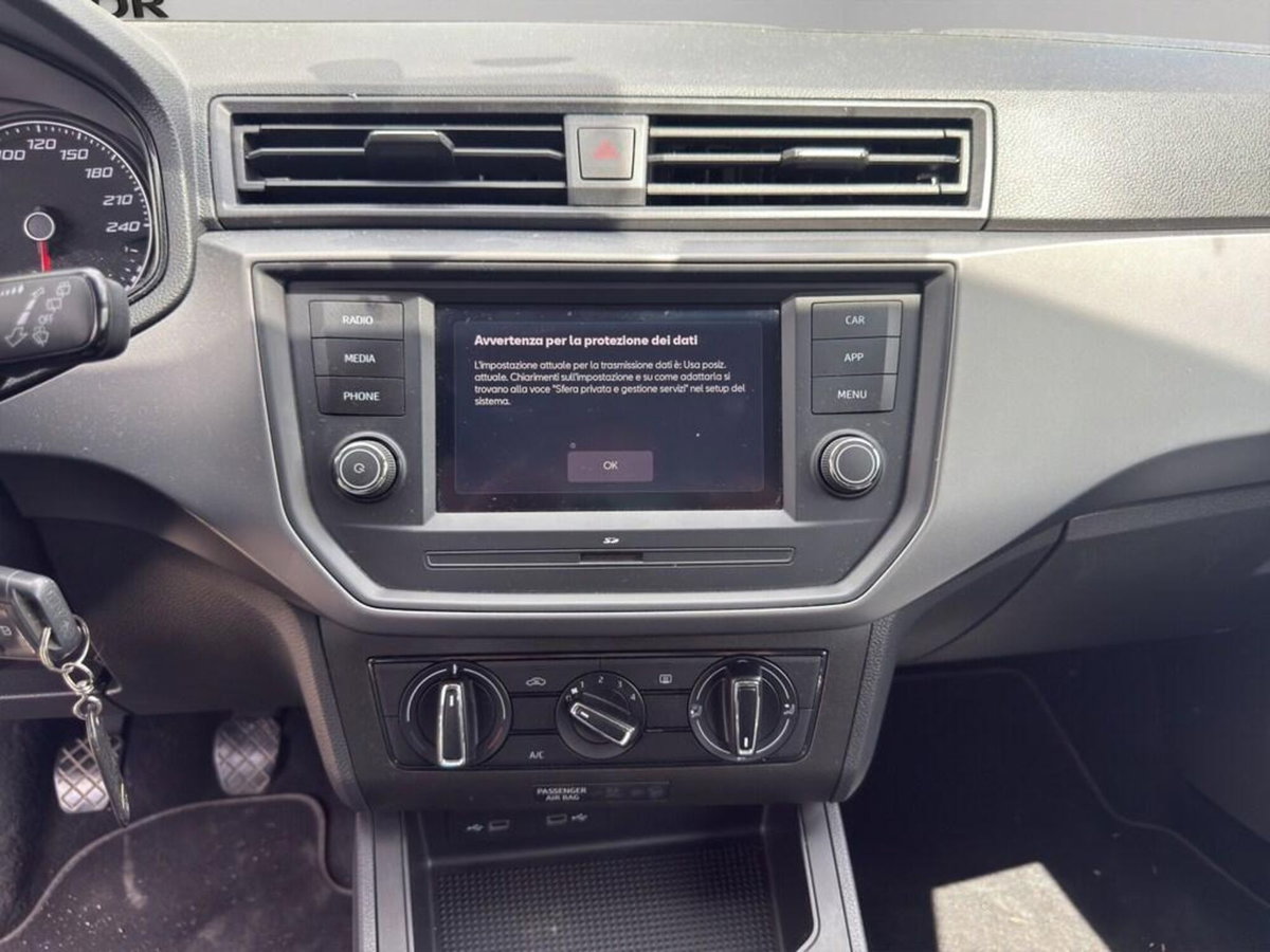 SEAT Ibiza 1.0 TGI 5 porte Style (12)