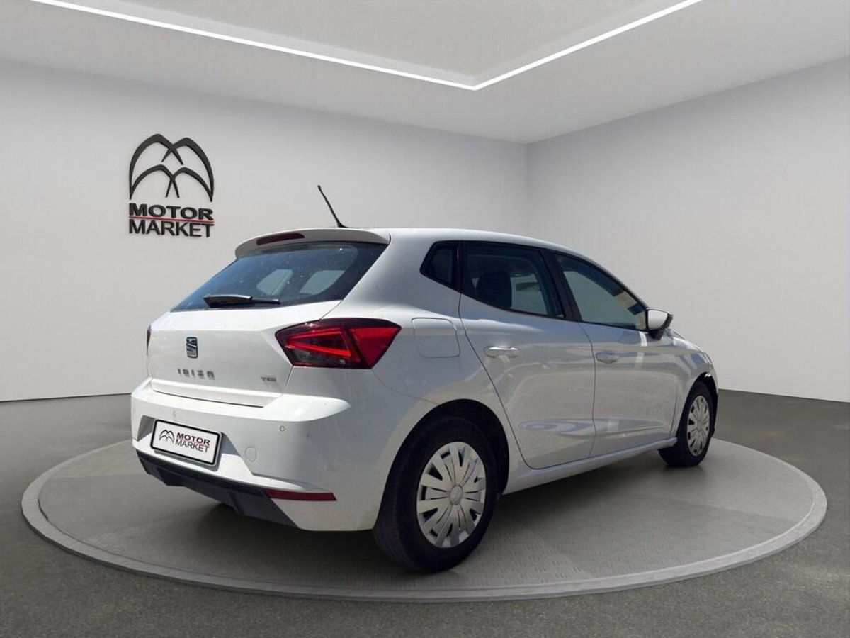 SEAT Ibiza 1.0 TGI 5 porte Style (7)
