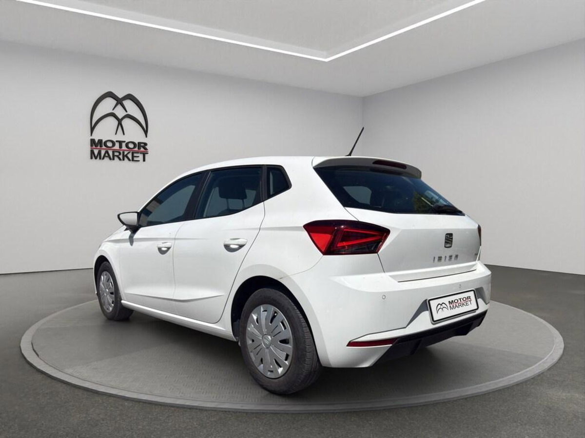 SEAT Ibiza 1.0 TGI 5 porte Style (8)