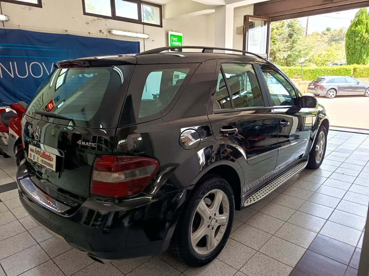 Mercedes-Benz Classe ML 320 CDI (3)