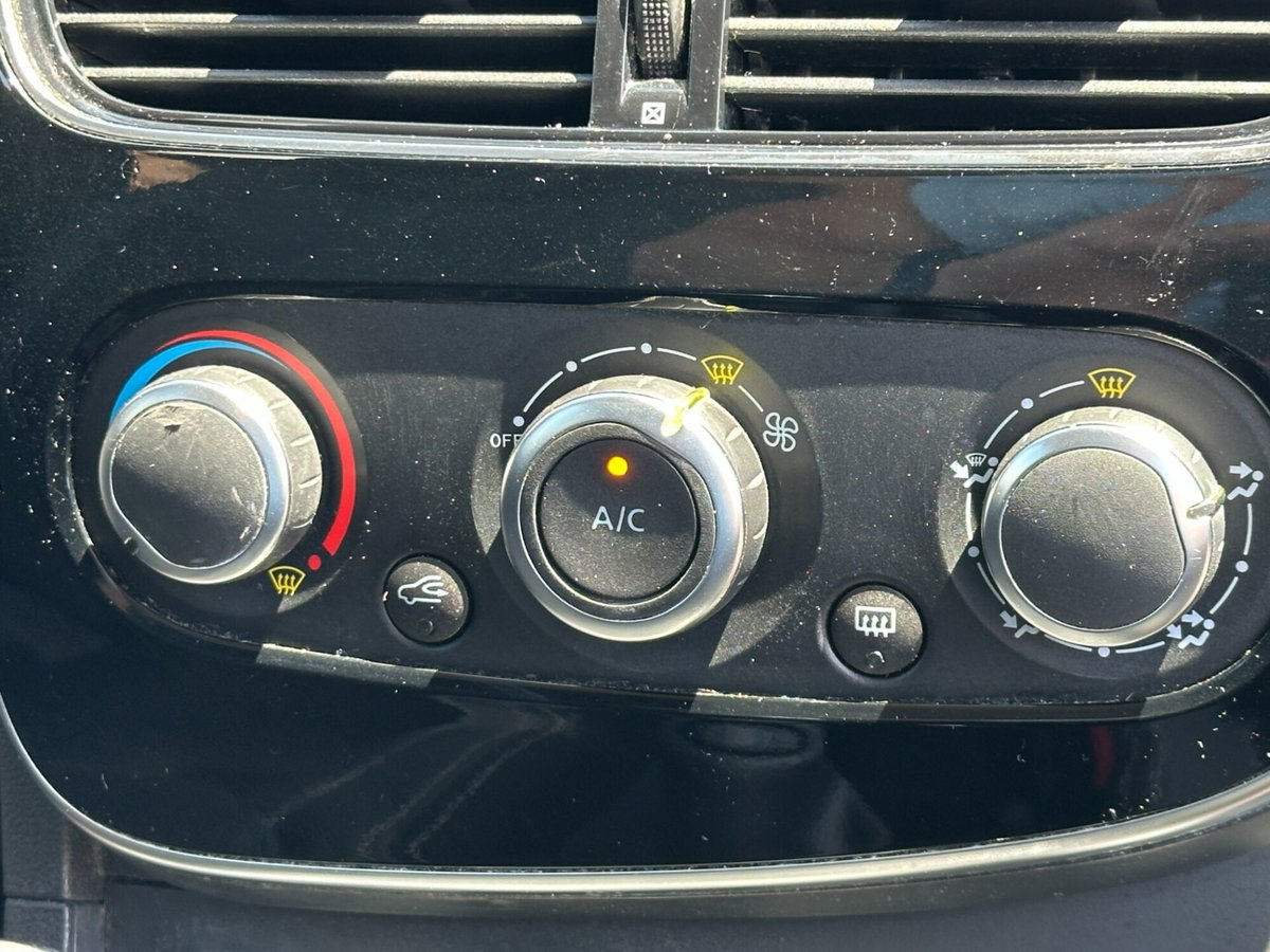 Renault Clio dCi 8V 90CV Start&Stop 5 porte Energy Intens (20)