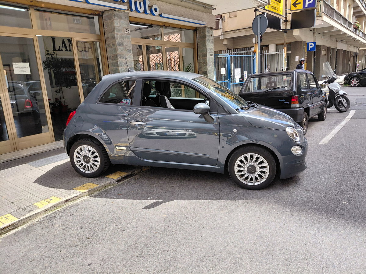 Fiat 500 1.2 Lounge (2)
