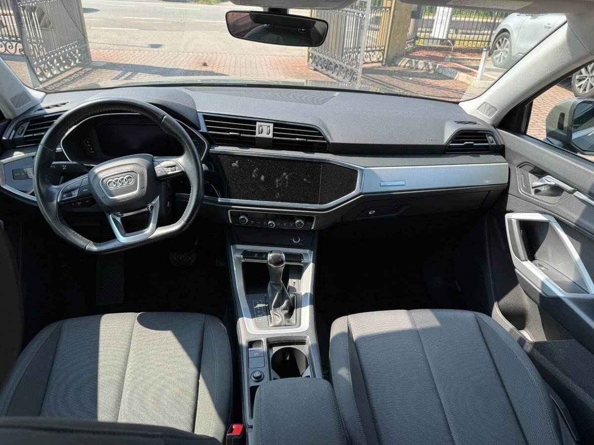 Audi Q3 Sportback 35 TDI quattro S tronic S line edition (12)