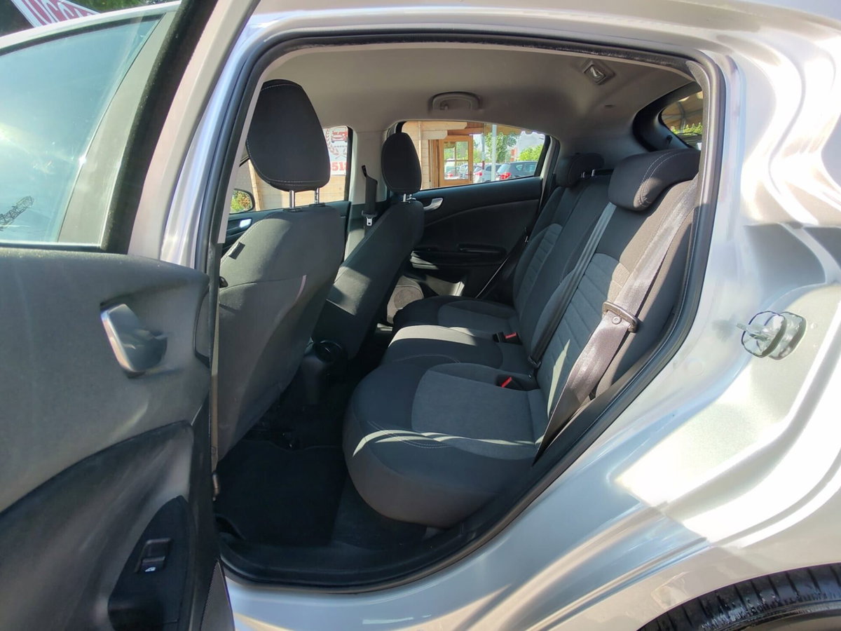 Alfa Romeo Giulietta 1.6 JTDm Ti 120cv (14)