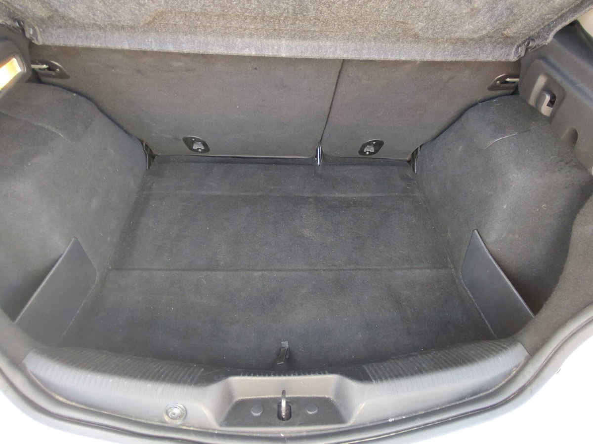 Alfa Romeo Giulietta 1.6 JTDm Ti 120cv (19)