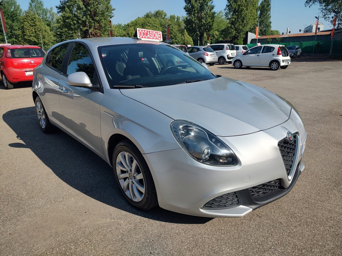 Alfa Romeo Giulietta 1.6 JTDm Ti 120cv (4)