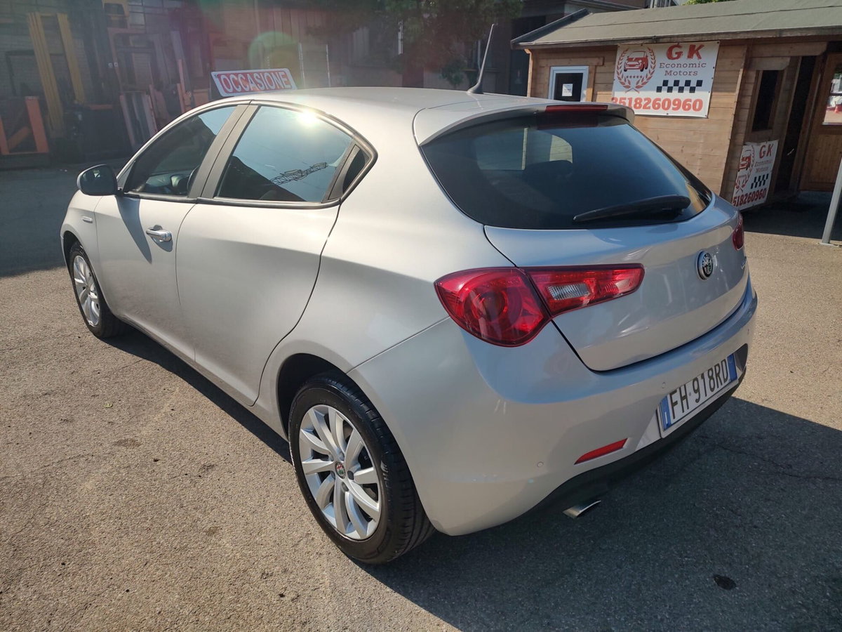 Alfa Romeo Giulietta 1.6 JTDm Ti 120cv (7)