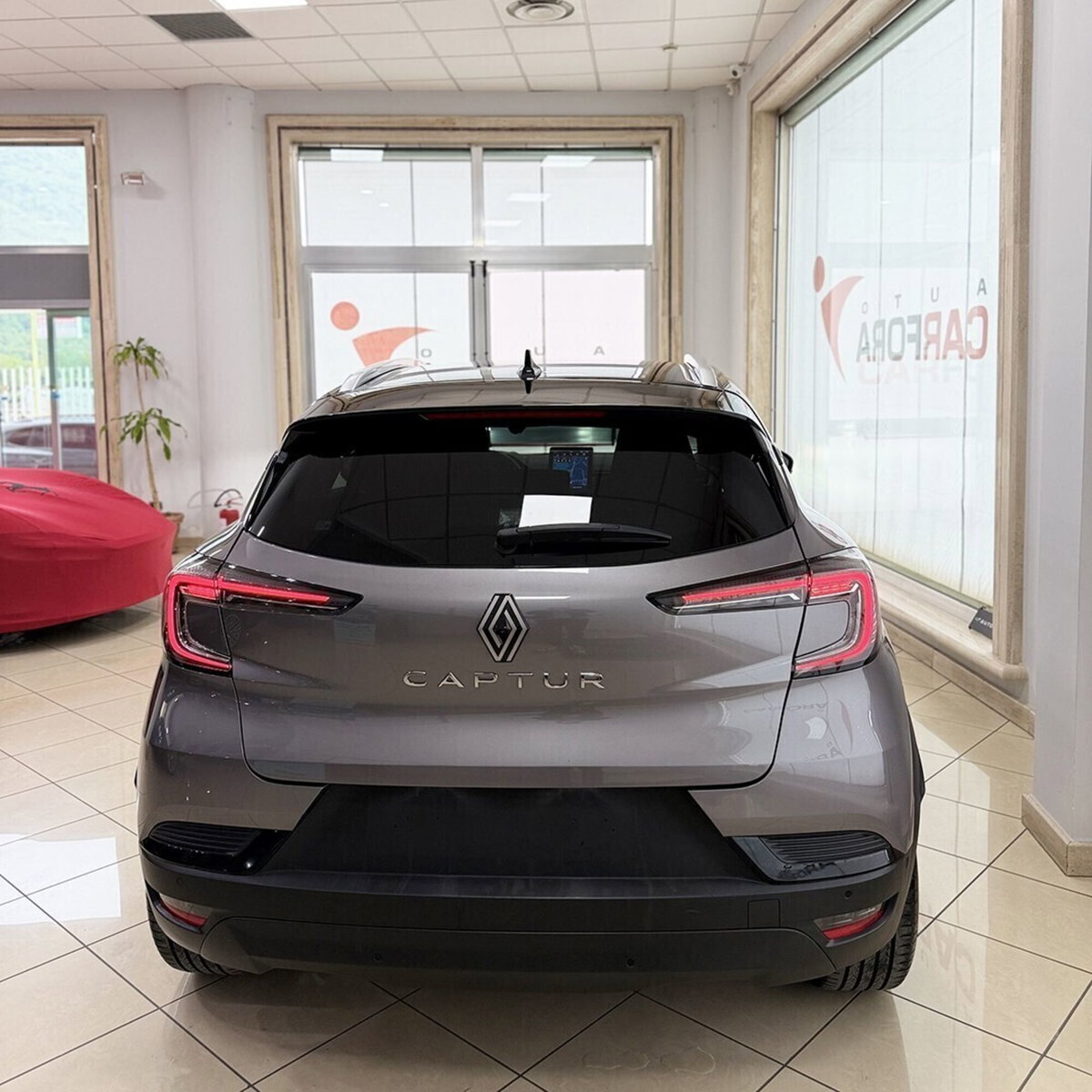 Renault Captur 1.0 eco-g Techno 100cv (4)