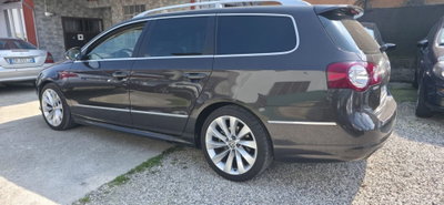 Volkswagen Passat Variant 2.0 16V TDI 4mot. Sportline (18)