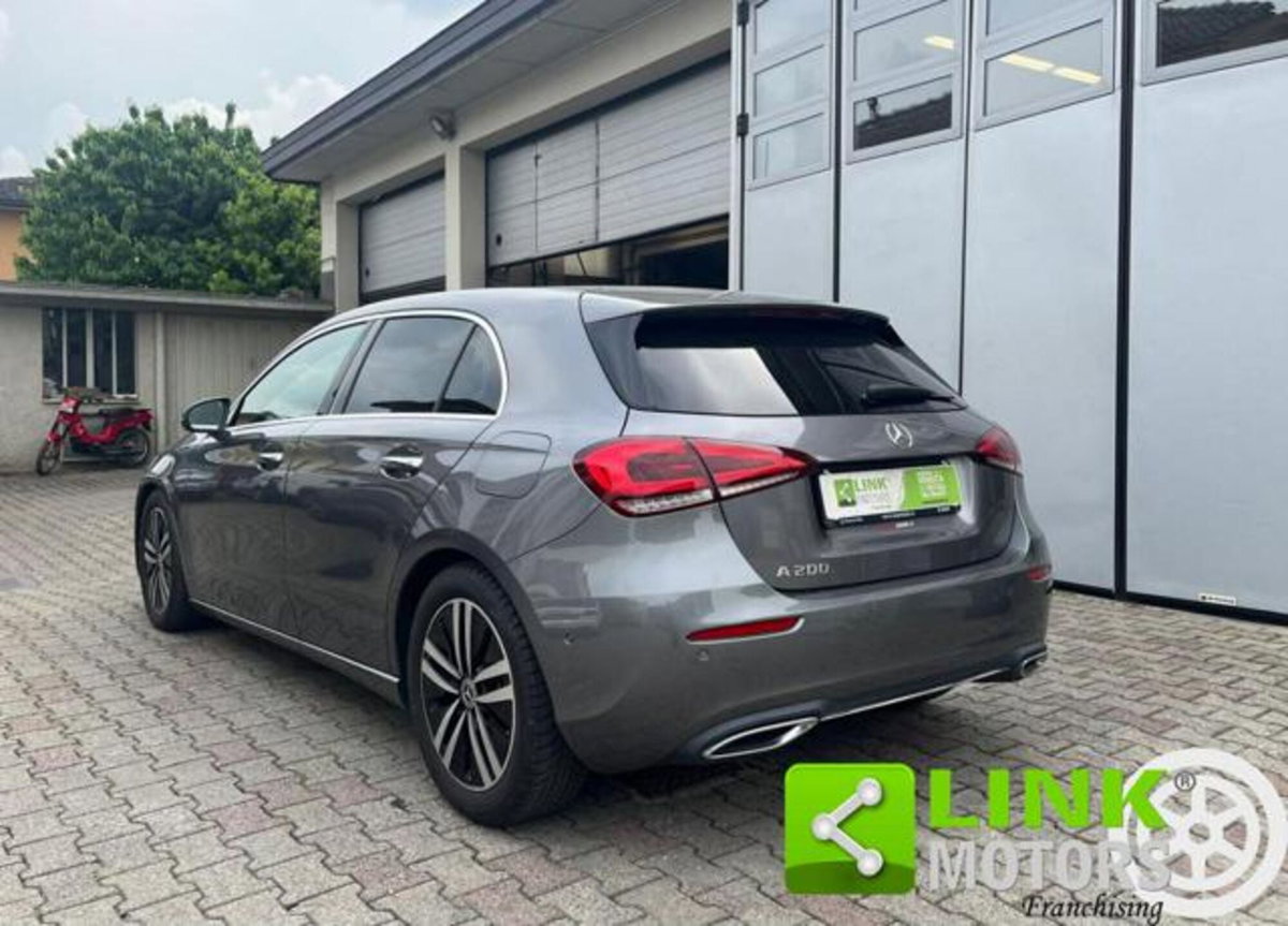 Mercedes-Benz Classe A 200 Automatic 4Matic Sport (5)