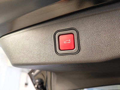 Jeep Avenger 1.2 turbo Summit fwd 100cv (18)