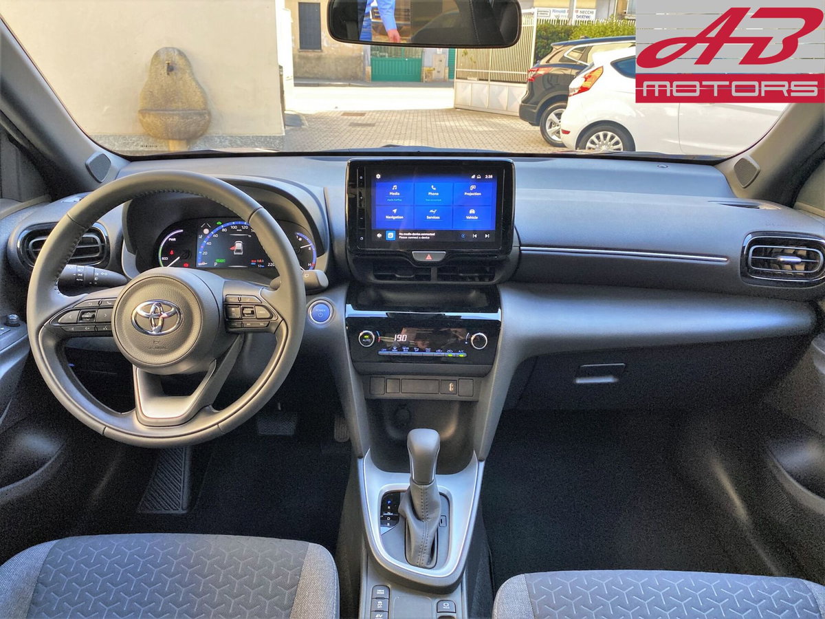 Toyota Yaris Cross Active fwd 115cv e-cvt (10)