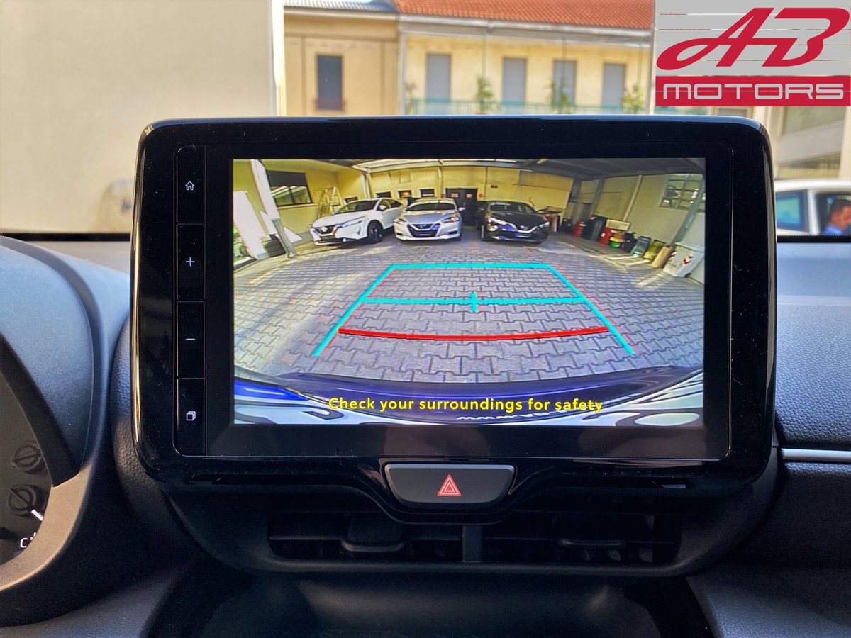 Toyota Yaris Cross Active fwd 115cv e-cvt (13)