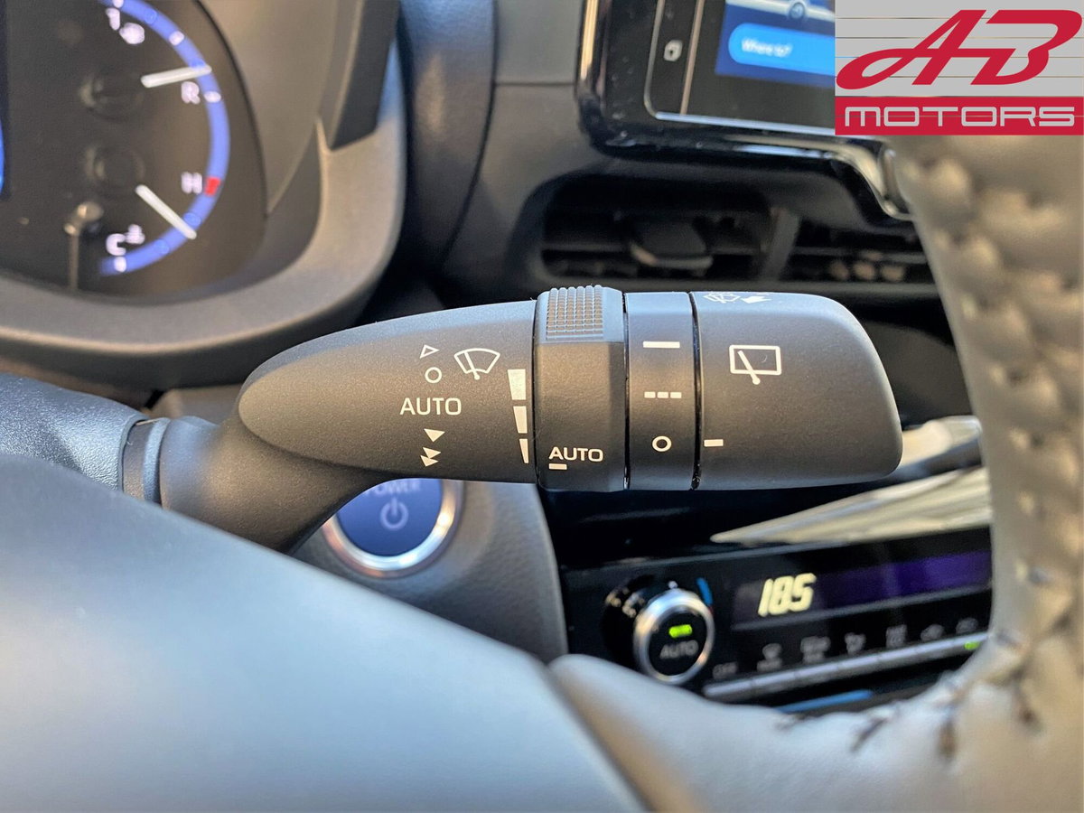 Toyota Yaris Cross Active fwd 115cv e-cvt (18)