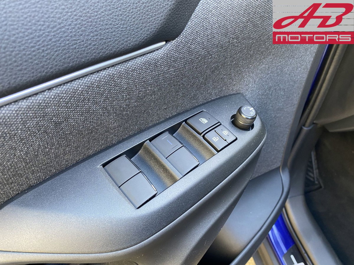 Toyota Yaris Cross Active fwd 115cv e-cvt (19)