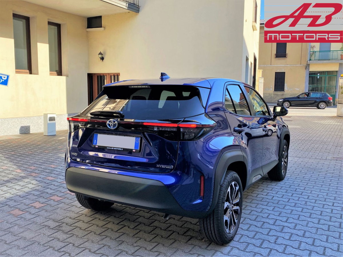 Toyota Yaris Cross Active fwd 115cv e-cvt (4)