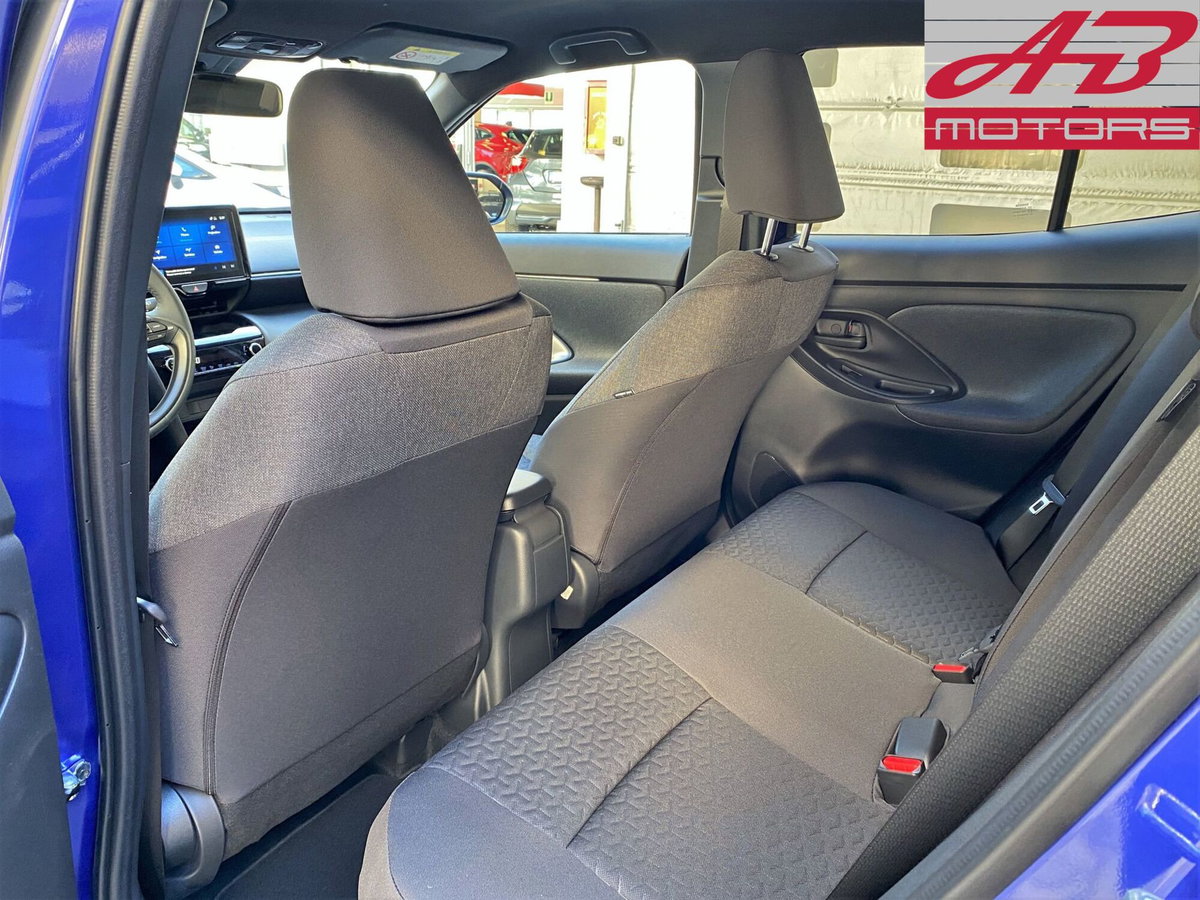 Toyota Yaris Cross Active fwd 115cv e-cvt (9)
