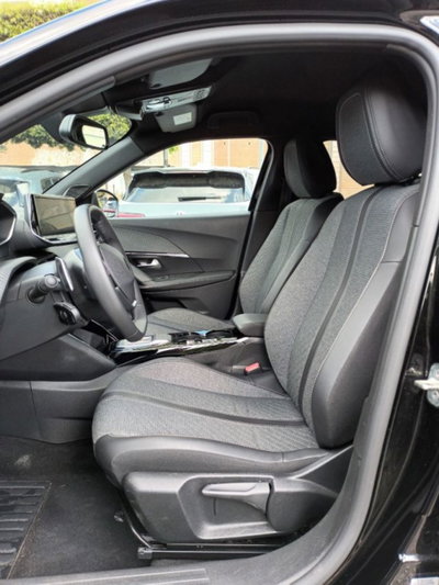 Peugeot 2008 PureTech 130 S&S EAT8 Allure Pack (5)