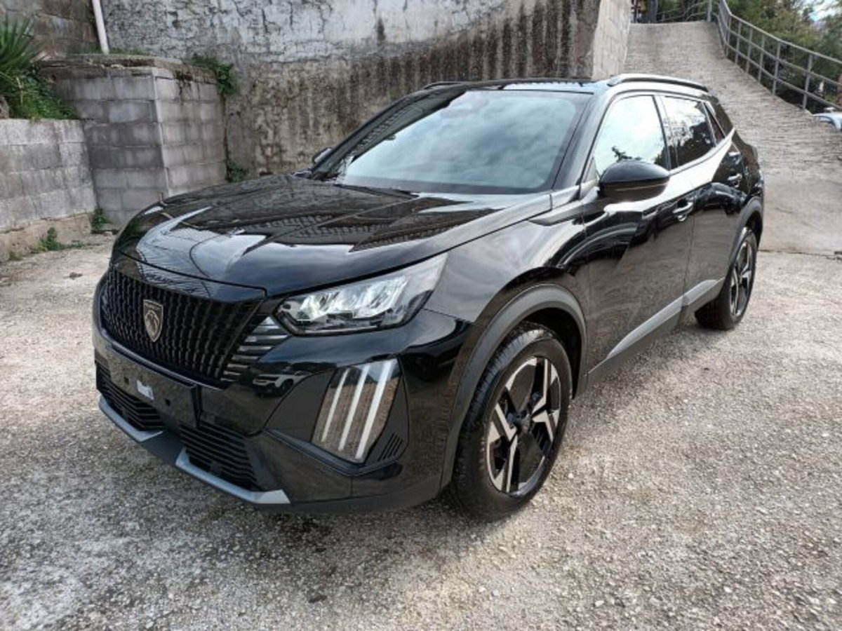 Peugeot 2008 PureTech 100 S&S Allure (2)