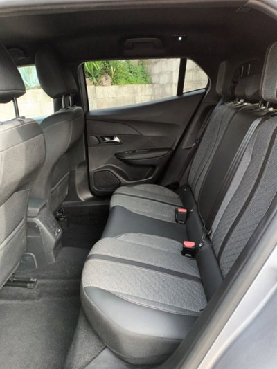Peugeot 2008 PureTech 100 S&S Allure (6)