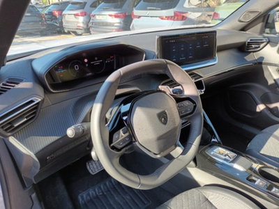 Peugeot 2008 PureTech 130 S&S EAT8 Allure Pack (10)