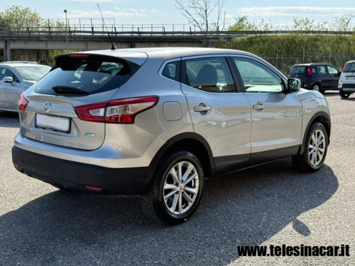 Nissan Qashqai 1.5 dCi 360 (6)