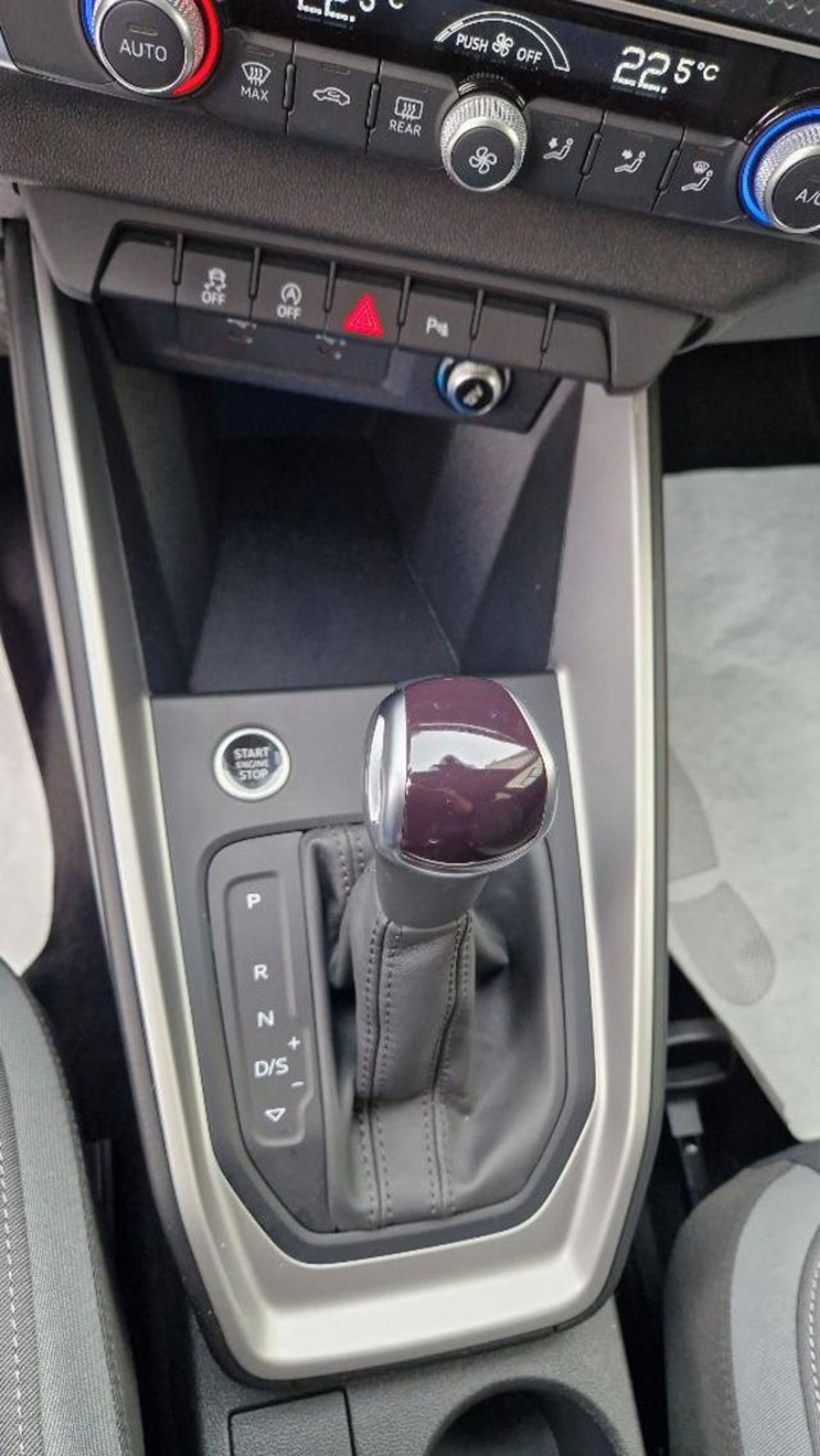 Audi A1 Sportback 30 TFSI S tronic Identity Black (10)
